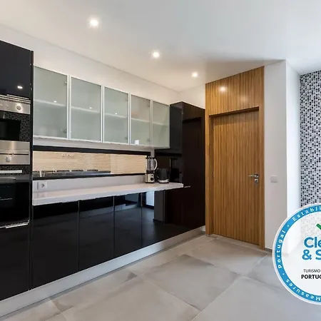 Villa Luxury 47 *