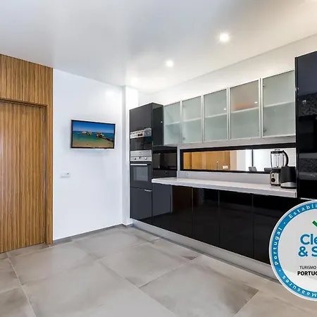 Luxury 47 Villa *