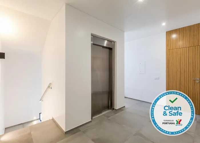 Luxury 47 فيلة *