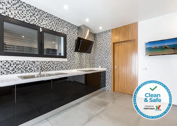 Luxury 47 אלבופיירה