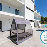 Luxury 47 וילה *